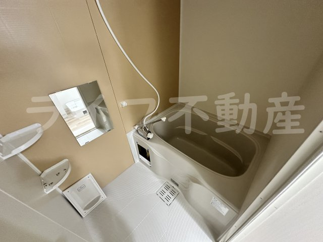 フジパレス東花園ウエストの浴室
