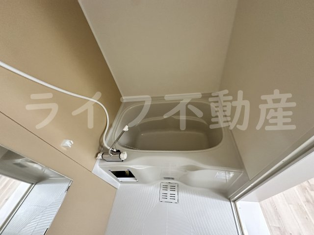 フジパレス東花園ウエストの浴室