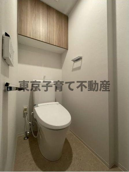 文京区本駒込５丁目の賃貸マンションのトイレ