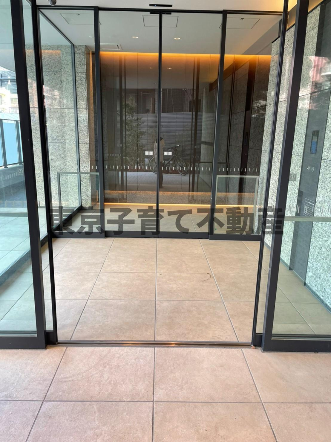 文京区本駒込５丁目の賃貸マンションのロビー