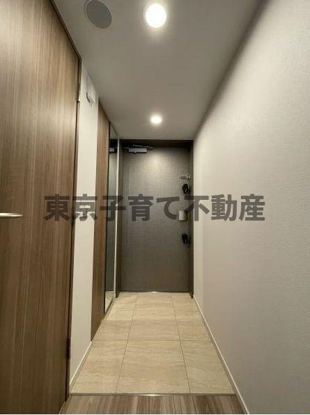 文京区本駒込５丁目の賃貸マンションの玄関
