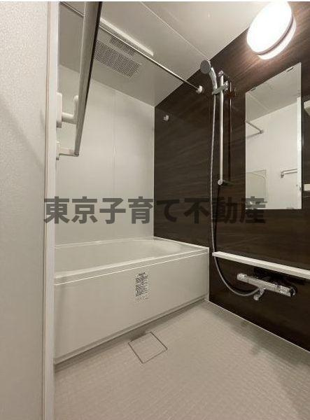 文京区本駒込５丁目の賃貸マンションの浴室