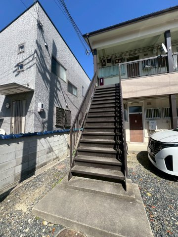第三岡部コーポのエントランス
