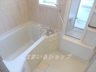 クラオカハイツ　Ａの浴室|窓あり