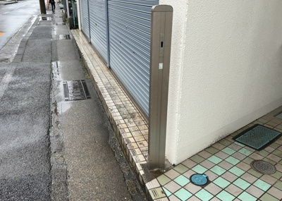 【中庭】 | シードオン２１ | 中庭（パティオ）とは、一つの建築物の内部に設けられた、壁などで囲われている庭のことを指します。コの字型、ロの字型が主流ですが、L字型の中庭もあります。最近では、インテリア性の高さからも人気があります。