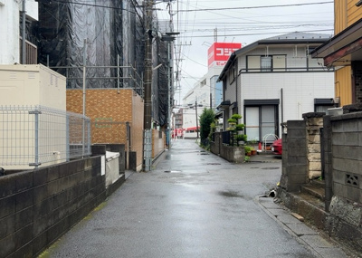 【展望】 | 大銀マンション | 眺望の良さを楽しめるダイニングキッチンで家族団らんの時間を過ごしてはいかがでしょうか。バルコニーから見える景色を家族で眺める時間は、時間が経つのを忘れてしまいそうですね。是非、現地を見に行きましょう！
