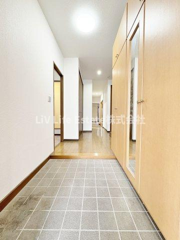 秋津町５丁目一戸建貸家（１）の玄関