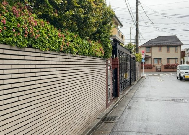 【展望】 | 眺望を気にして物件を探す場合、前面に建物が建っていないか現地で確認しましょう！前面に建物があると景色はもちろん、日当たりや風通しにも影響が出てきます。住んだ時のことを想像しながら現地見学をしましょう。