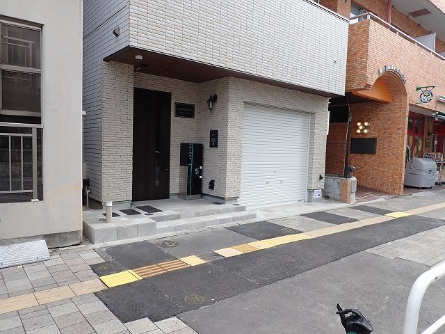 リュクサンブール道灌山のエントランス