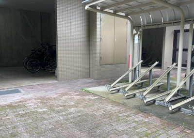 【駐輪場】 | タウンズ八王子センタークレスト | マンションの駐輪場は、事前に空きがあるか確認を取ると安心です。せっかく入居したのに駐輪スペースがない！なんてことになったら大変ですよね。そこで、内見時や購入前にはまず事前に確認しておくと良いでしょう。