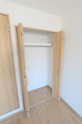 【収納】 | ロイヤルコート中桜塚 | ※同タイプの写真となり、実際のお部屋とは異なる場合があります