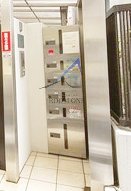 桐栄グランデのその他共用部分|宅配ボックスです。