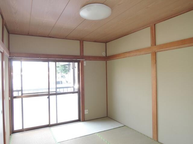 川崎市多摩区菅馬場１丁目のアパートの和室