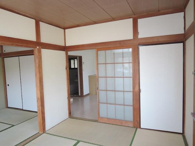 川崎市多摩区菅馬場１丁目のアパートの和室