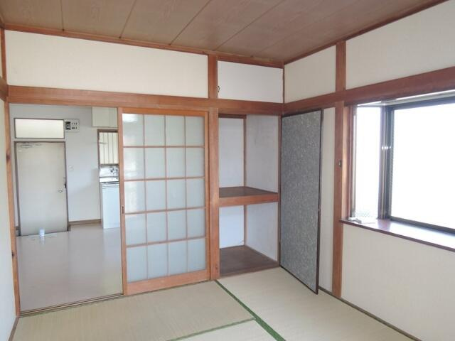 川崎市多摩区菅馬場１丁目のアパートの和室