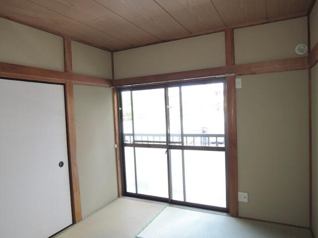 川崎市多摩区菅馬場１丁目のアパートの和室