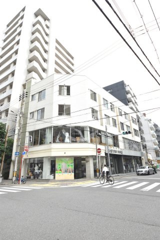RE-001の外観|RE-001　外観