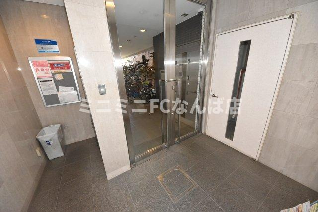 アプライズ西長堀のエントランス