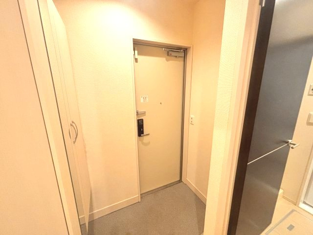 D-room高羽の玄関