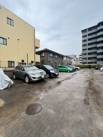 パディフィールドMの駐車場