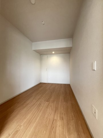 【寝室】トリニティ豊中本町 