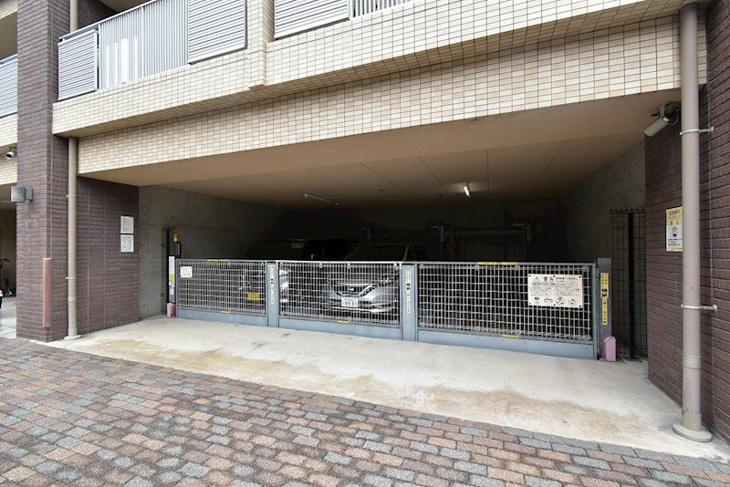 【駐車場】アーバンフラッツ西中島 