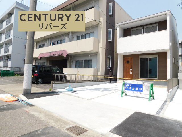 名古屋市中村区横井２丁目の新築一戸建の前面道路含む現地写真|☆ラスト１棟☆　　いつでも見学できます♪（お問合せ当日、平日、水曜、夜間でもＯＫ）　南向き♪　駐車並列２台ＯＫ！　ＺＥＨ基準の断熱仕様！　長期優良住宅！　収納豊富なリビング２０．２帖♪　周辺環境充実！