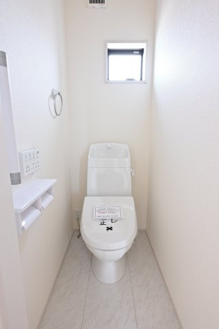【トイレ】 | 大泉第16寄木戸　一建設 | 2階にもトイレがあり忙しい朝も安心
