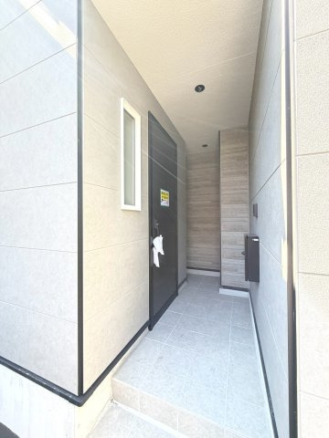 【新築戸建】札幌市北区北26条西16丁目1棟のエントランス