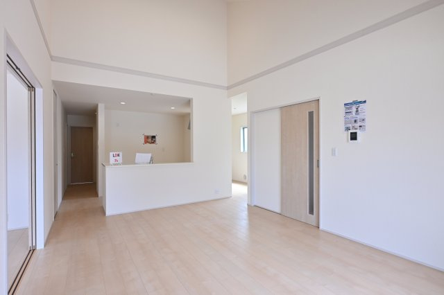 【居間・リビング】 | 一建設　大泉第16寄木戸 | 平屋ならではの開放感のある広々としたLDKです♪