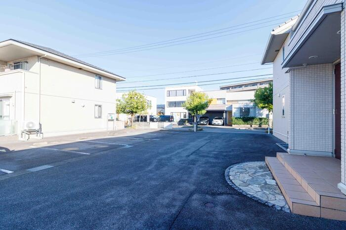 モアナ京田　B棟の駐車場