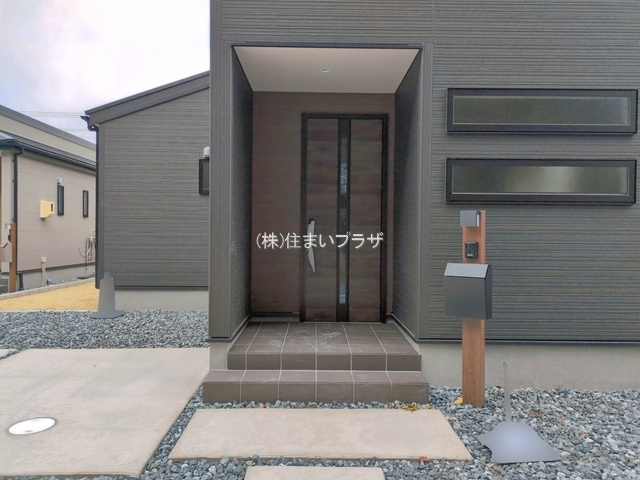仲介手数料無料）稲沢市平和町法立北瀬古第３・１号棟の玄関|シンプルで使いやすい玄関です