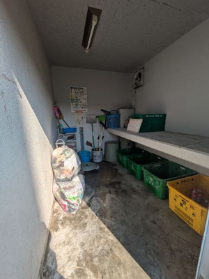 ごみ置場