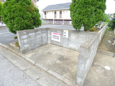 敷地内ゴミ置き場