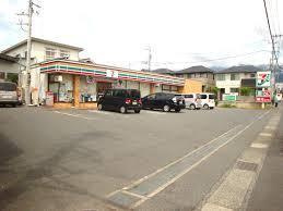 セブンイレブン 328m