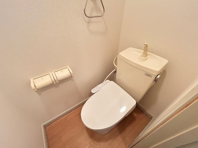 エスポアールのトイレ|落ち着いたトイレです