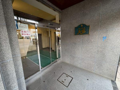 【エントランス】 | サンリット大袋 | 安心・安全なオートロック完備のマンションになります♪