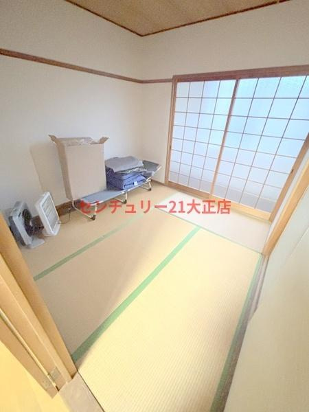 大阪市大正区平尾４丁目の賃貸マンションの駐車場