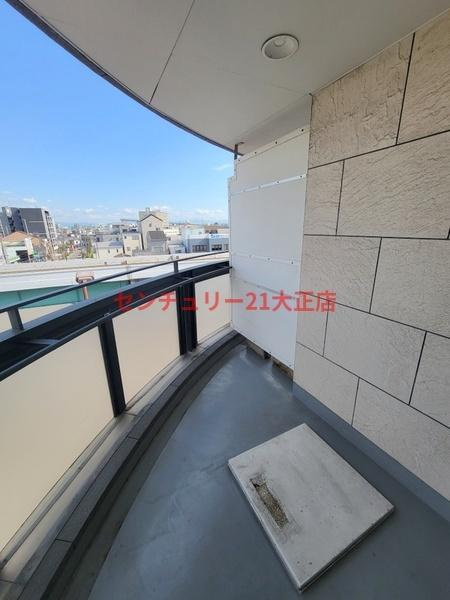 デイズハイツ港晴のバルコニー