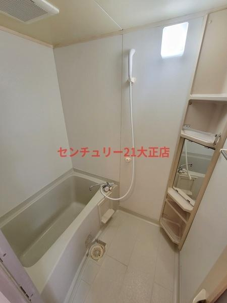デイズハイツ港晴の浴室