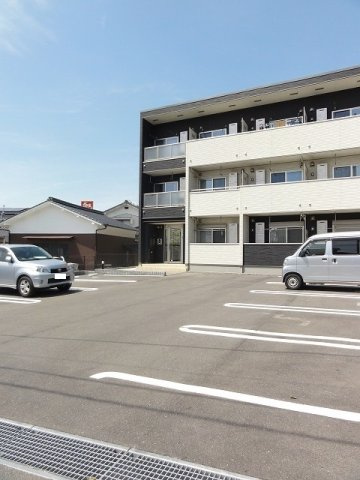 Ｋ’ｓ　シエージィ　Ｂの駐車場