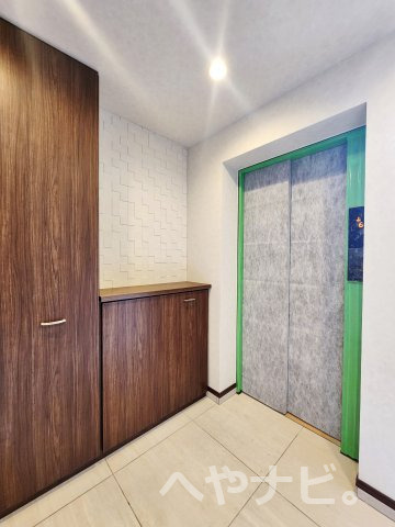 【玄関】 | RAXA覚王山 | ★エレベーターでお部屋まで直通！