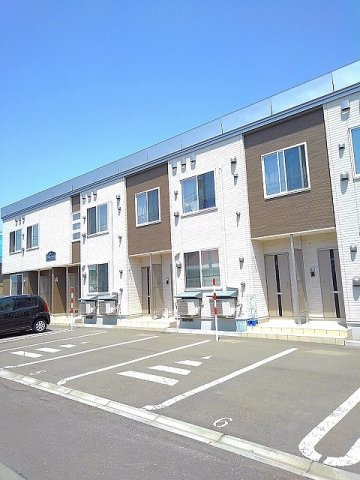 サンフィールドの駐車場