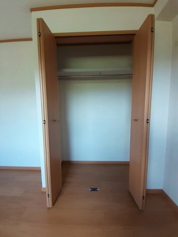 スイ－トピ－２番館の収納