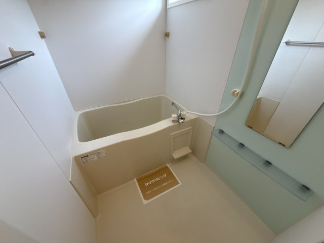 姫路市飾磨区山崎のハイツの浴室