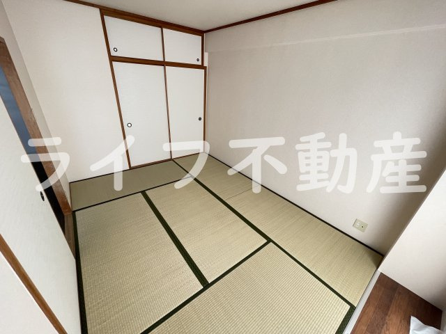 ハイツクレセントの和室|日本らしい落ち着いた雰囲気の和室です