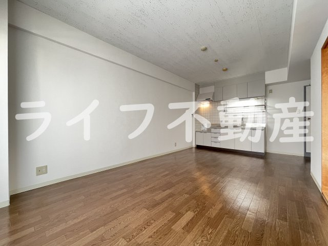 ハイツクレセントの居間・リビング|ゆったり過ごせる居間です