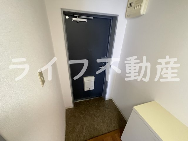 ハイツクレセントの玄関|シンプルで使いやすい玄関です