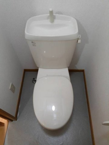 熊本市中央区坪井６丁目のアパートのトイレ|コンパクトで使いやすいトイレです