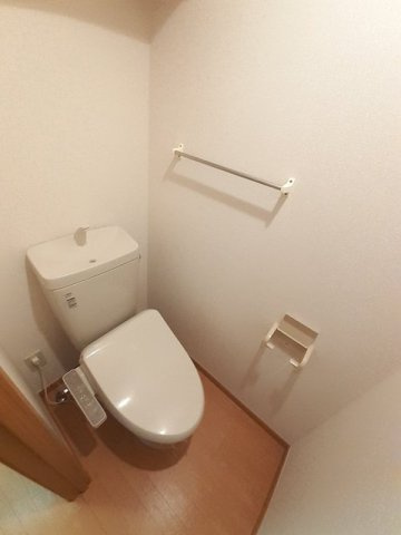 熊本市北区鶴羽田町のアパートのトイレ|トイレもきれいです